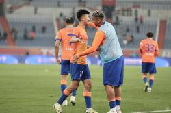 Scout连续十五场比赛得分超过战术调整，法国队不断突破！