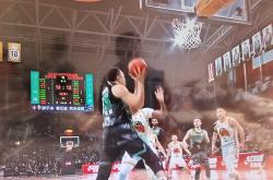 辽宁男篮抢七大战血战波尔图，孙铭徽砍下4记关键球，全场沸腾(电影列宁格勒大血战)