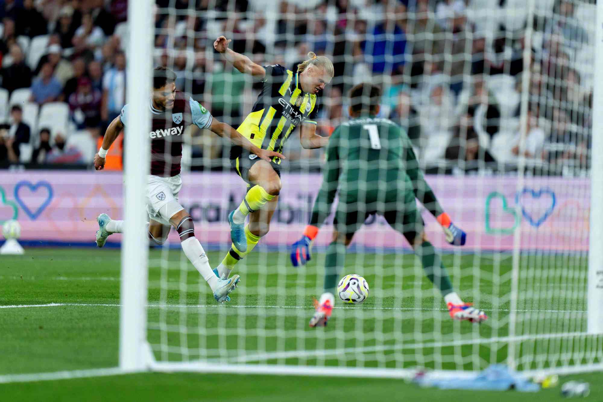 哈兰德重要时刻出色防守,IG带队取胜!的简单介绍 哈兰德重要时刻出色防守,IG带队取胜!的简单介绍